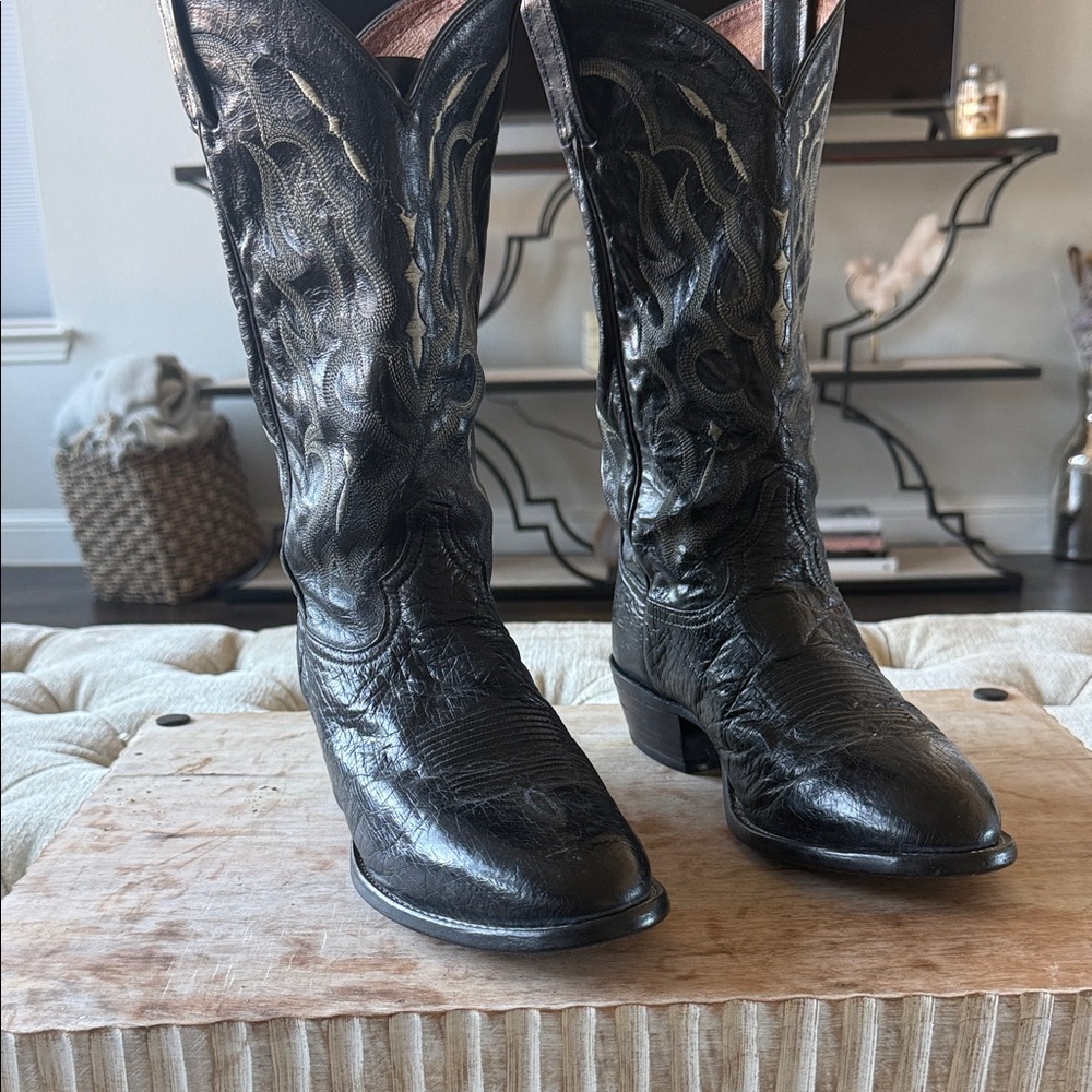 Tony Lama men’s 8.5 EE Black OSTRICH‎ Leather Heeled Boots